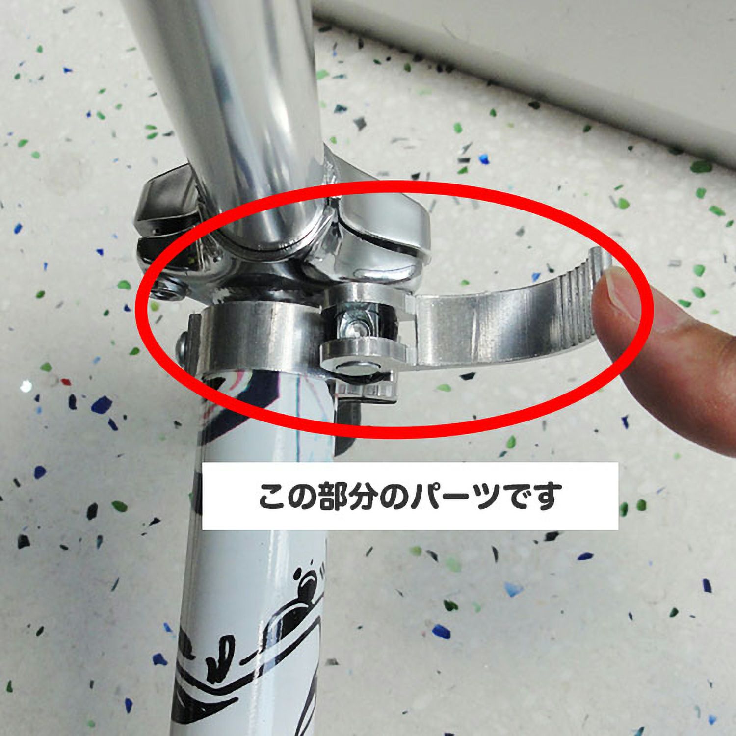 neruroock様 留め具あり R7ラングススクーター純正交換用パーツ ハンドル用クイックロック